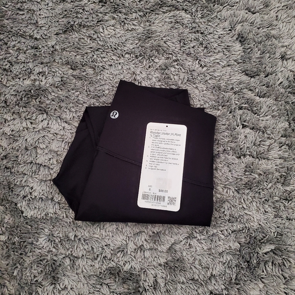 Lululemon Wunder Under HR 17" size6